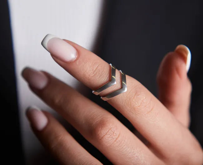 Balabinka Silver Phalanx Ring Wave