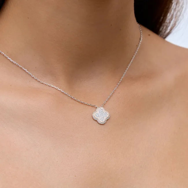 Balabinka Necklace Clover